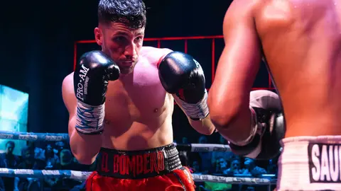 &iexcl;Campe&oacute;n en Gibraltar! Tyrone gana por decisi&oacute;n tras un final de infarto_045