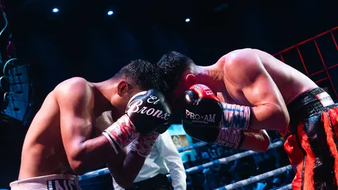 &iexcl;Campe&oacute;n en Gibraltar! Tyrone gana por decisi&oacute;n tras un final de infarto_052