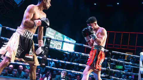 &iexcl;Campe&oacute;n en Gibraltar! Tyrone gana por decisi&oacute;n tras un final de infarto_069