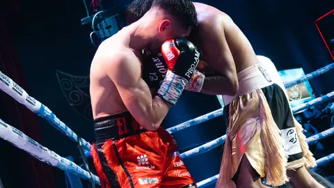 &iexcl;Campe&oacute;n en Gibraltar! Tyrone gana por decisi&oacute;n tras un final de infarto_071