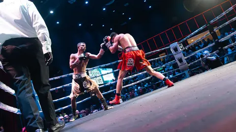 &iexcl;Campe&oacute;n en Gibraltar! Tyrone gana por decisi&oacute;n tras un final de infarto_078