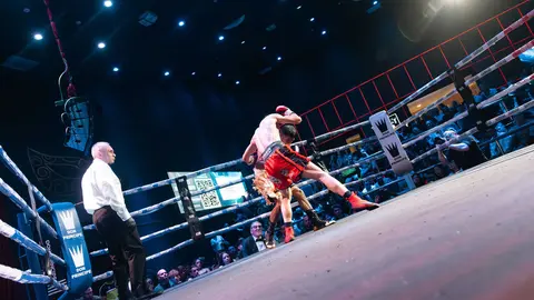 &iexcl;Campe&oacute;n en Gibraltar! Tyrone gana por decisi&oacute;n tras un final de infarto_079