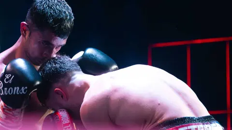 &iexcl;Campe&oacute;n en Gibraltar! Tyrone gana por decisi&oacute;n tras un final de infarto_087