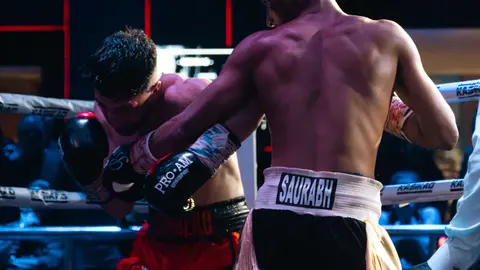 &iexcl;Campe&oacute;n en Gibraltar! Tyrone gana por decisi&oacute;n tras un final de infarto_106