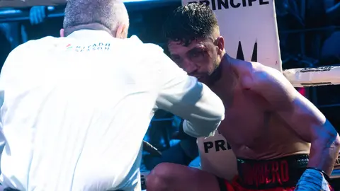 &iexcl;Campe&oacute;n en Gibraltar! Tyrone gana por decisi&oacute;n tras un final de infarto_108