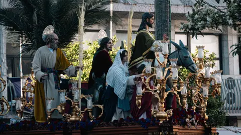 Domingo de Ramos en Algeciras- ambiente, tradici&oacute;n y primeras salidas_017