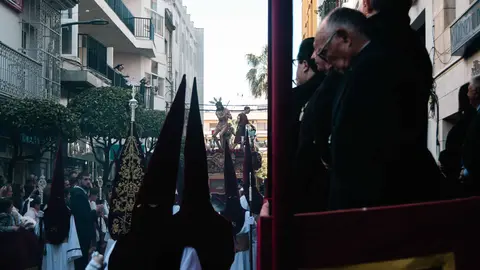Lunes Santo en Algeciras- solemnidad, estreno y gran ambiente en las calles_10