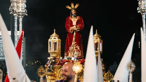 El Medinaceli y la Esperanza emocionan Algeciras en un Martes Santo de reencuentro_53