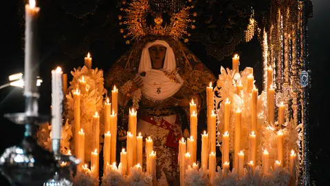 El Medinaceli y la Esperanza emocionan Algeciras en un Martes Santo de reencuentro_59