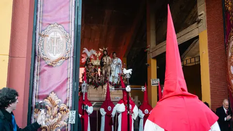 Ecce Homo y Buena Muerte llenan de contrastes el Mi&eacute;rcoles Santo en Algeciras_17