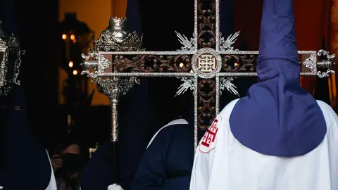 Jueves Santo en Algeciras- Tres Ca&iacute;das y Nazareno, fe y multitud en la calle_049