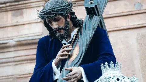 Jueves Santo en Algeciras- Tres Ca&iacute;das y Nazareno, fe y multitud en la calle_066
