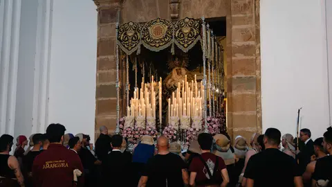 Jueves Santo en Algeciras- Tres Ca&iacute;das y Nazareno, fe y multitud en la calle_079