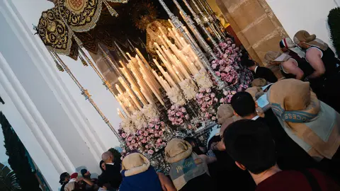 Jueves Santo en Algeciras- Tres Ca&iacute;das y Nazareno, fe y multitud en la calle_080
