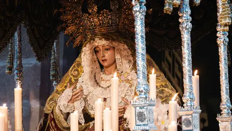 Jueves Santo en Algeciras- Tres Ca&iacute;das y Nazareno, fe y multitud en la calle_082