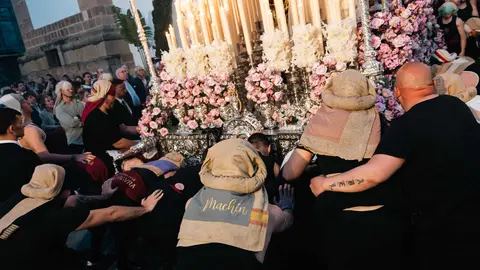 Jueves Santo en Algeciras- Tres Ca&iacute;das y Nazareno, fe y multitud en la calle_083