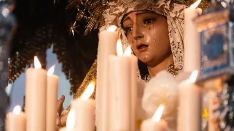 Jueves Santo en Algeciras- Tres Ca&iacute;das y Nazareno, fe y multitud en la calle_086
