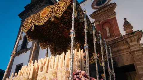 Jueves Santo en Algeciras- Tres Ca&iacute;das y Nazareno, fe y multitud en la calle_088