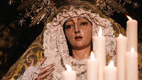 Jueves Santo en Algeciras- Tres Ca&iacute;das y Nazareno, fe y multitud en la calle_090