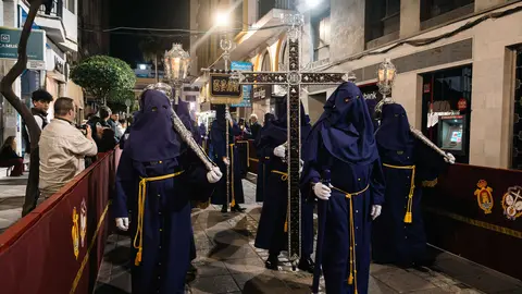El Cristo de la Fe protagoniza la noche m&aacute;s sobrecogedora de la Semana Santa en Algeciras_08