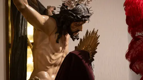 Algeciras vive su Viernes Santo m&aacute;s sobrecogedor en im&aacute;genes_001