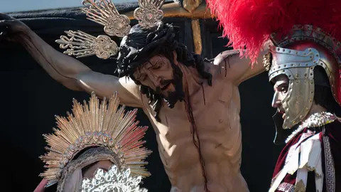 Algeciras vive su Viernes Santo m&aacute;s sobrecogedor en im&aacute;genes_028