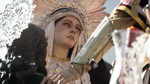 Algeciras vive su Viernes Santo m&aacute;s sobrecogedor en im&aacute;genes_031