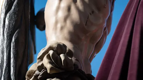 Algeciras vive su Viernes Santo m&aacute;s sobrecogedor en im&aacute;genes_039