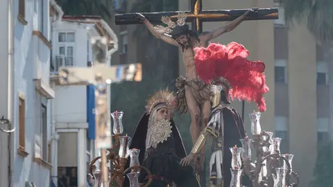 Algeciras vive su Viernes Santo m&aacute;s sobrecogedor en im&aacute;genes_048