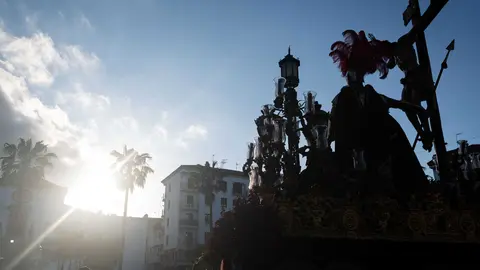 Algeciras vive su Viernes Santo m&aacute;s sobrecogedor en im&aacute;genes_056
