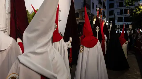 Algeciras vive su Viernes Santo m&aacute;s sobrecogedor en im&aacute;genes_070
