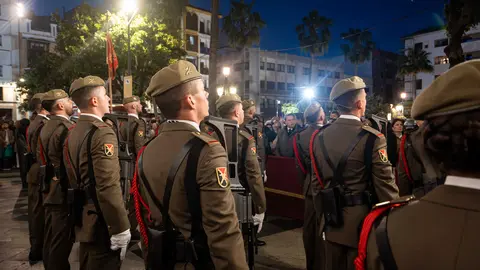 Algeciras vive su Viernes Santo m&aacute;s sobrecogedor en im&aacute;genes_085