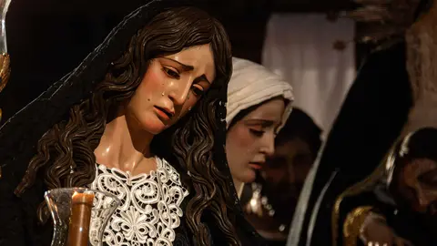 Algeciras vive su Viernes Santo m&aacute;s sobrecogedor en im&aacute;genes_096