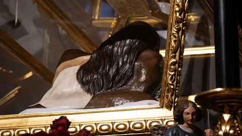 Algeciras vive su Viernes Santo m&aacute;s sobrecogedor en im&aacute;genes_104