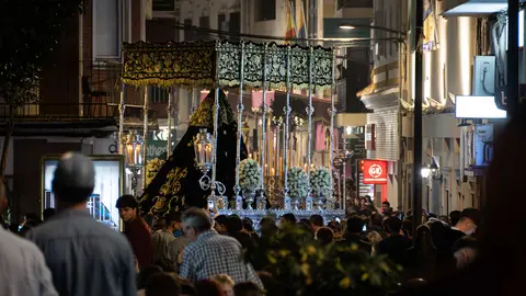 Algeciras vive su Viernes Santo m&aacute;s sobrecogedor en im&aacute;genes_108