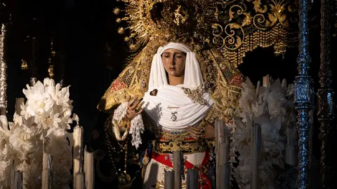 Algeciras vive su Viernes Santo m&aacute;s sobrecogedor en im&aacute;genes_111