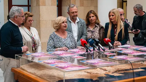Presentaci&oacute;n de las jornadas sobre fibromialgia previstas en el Hospital Punta de Europa de Algeciras - FOTO: FJ Ben&iacute;tez