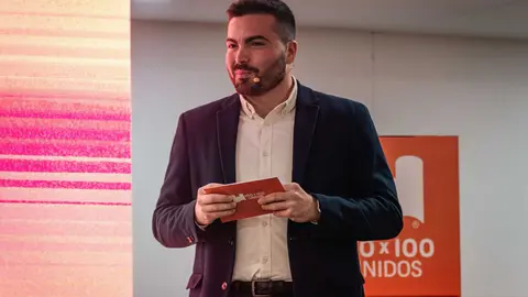 Acto de presentaci&oacute;n de la candidatura de 100x100 Unidos_03_FOTO - FJ Ben&iacute;tez