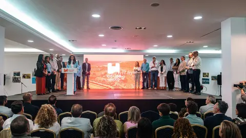 Acto de presentaci&oacute;n de la candidatura de 100x100 Unidos_38_FOTO - FJ Ben&iacute;tez