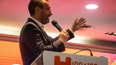 Acto de presentaci&oacute;n de la candidatura de 100x100 Unidos_42_FOTO - FJ Ben&iacute;tez