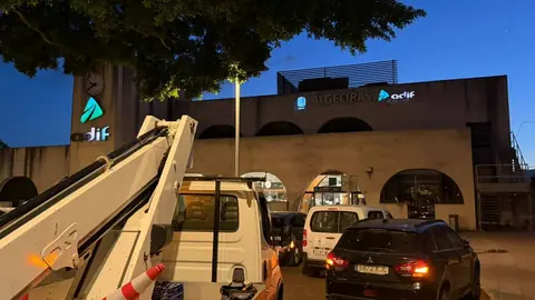 Estado de algunas instalaciones de la estaci&oacute;n ferroviaria de Algeciras