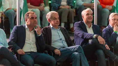 Juan Carlos Ruiz Boix junto al expresidente Jos&eacute; Luis Rodr&iacute;guez Zapatero en un acto p&uacute;blico reciente