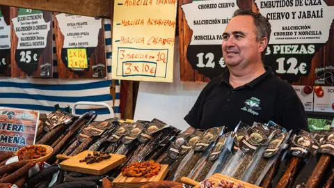 Un momento de la Feria Gastron&oacute;mica y del Queso celebrada en el centro de Algeciras - FOTO: FJ Ben&iacute;tez