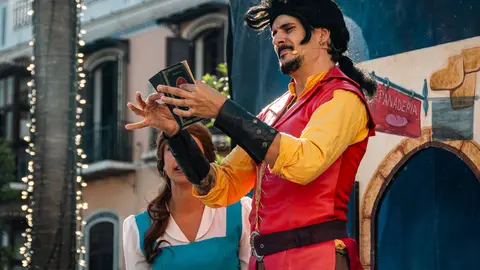 La Plaza Alta se llena de familias con el musical de &ldquo;La Bella y la Bestia&rdquo; en la Feria de los Parques Naturales_12_FOTO FJ BEN&Iacute;TEZ