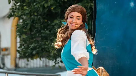La Plaza Alta se llena de familias con el musical de &ldquo;La Bella y la Bestia&rdquo; en la Feria de los Parques Naturales_21_FOTO FJ BEN&Iacute;TEZ