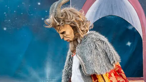 La Plaza Alta se llena de familias con el musical de &ldquo;La Bella y la Bestia&rdquo; en la Feria de los Parques Naturales_30_FOTO FJ BEN&Iacute;TEZ