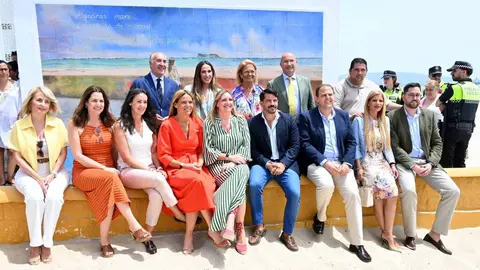 Nuevo mural inaugurado en la playa de El Rinconcillo