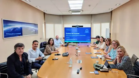 La Mancomunidad presenta la estrategia para impulsar el turismo de cruceros de lujo en el Campo de Gibraltar