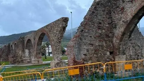 Estado actual de los Arcos del Cobre, pendientes de su reconstrucci&oacute;n tras los da&ntilde;os sufridos en octubre de 2025