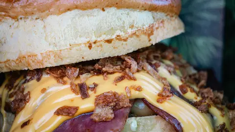 Las mejores hamburgueser&iacute;as de Espa&ntilde;a y Portugal ya est&aacute;n en Algeciras con The Golden Ib&eacute;rica Burger. Hasta el 5 de julio - FOTO: FJ Ben&iacute;tez